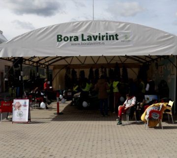 LAVIRINT 360X320